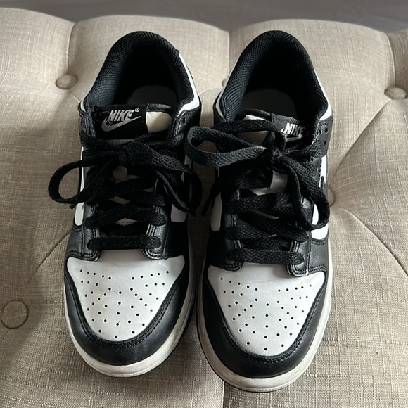 Nike dunks - Picture 2 of 3